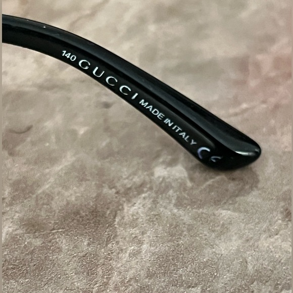 Glasses - Picture 2 of 2